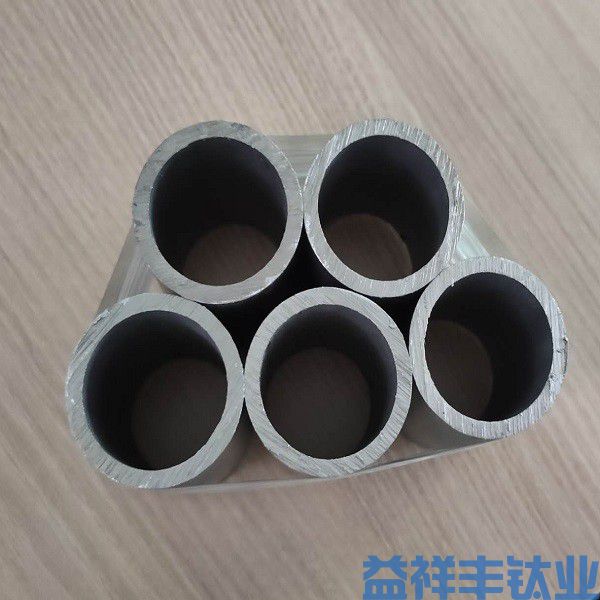 鈦小筒